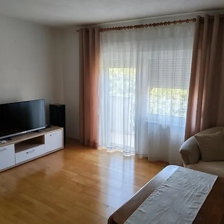 Jezidzic Apartman Kaštela